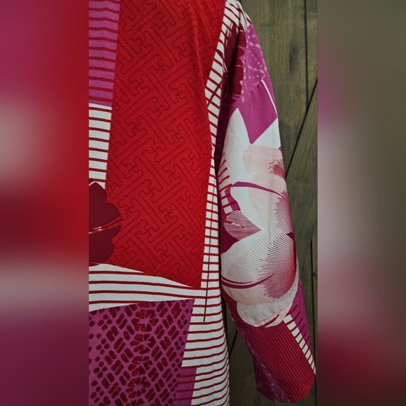 NATORI Kabuki Floral-Print Pullover Caftan. Red/pink/white. Size Med - Picture 16 of 16
